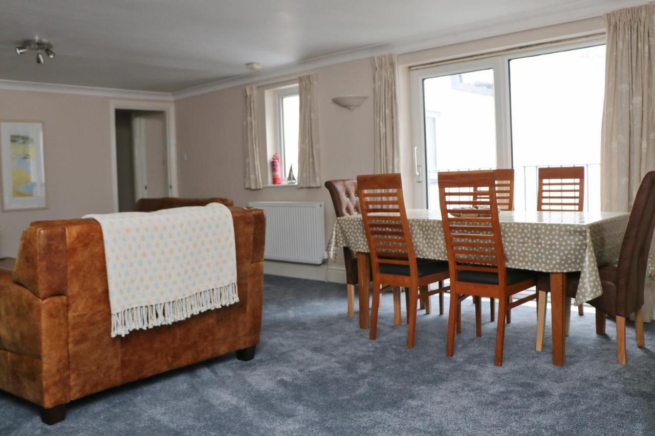 Town Centre With Parking Apartment Padstow